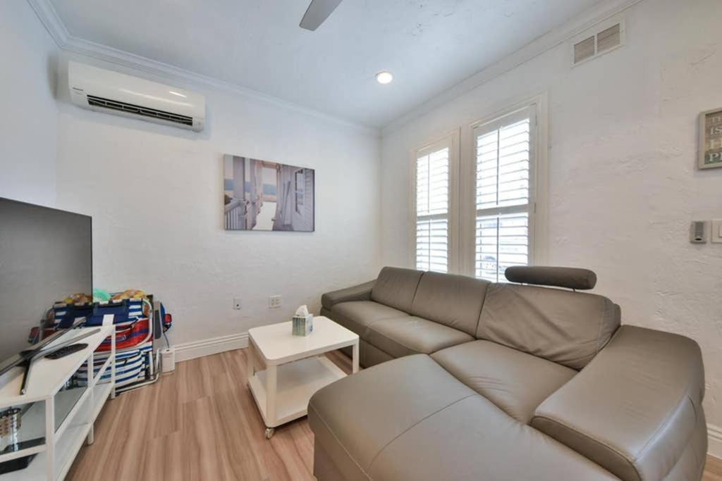 1000#4 Modern Beach Home, Steps From Sand W/Ac! นิวพอร์ทบีช ภายนอก รูปภาพ