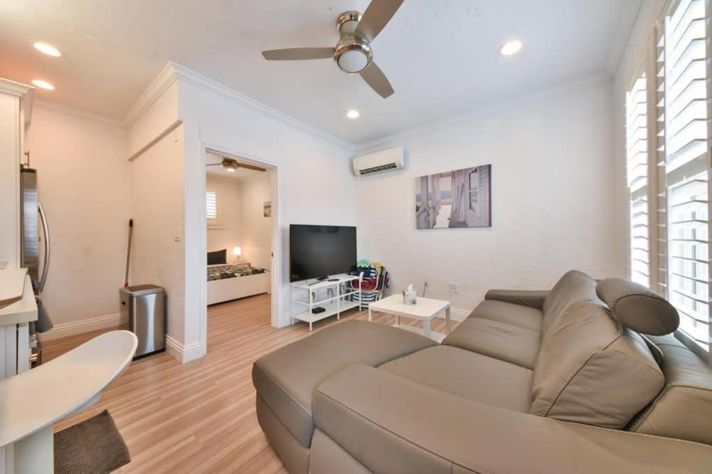 1000#4 Modern Beach Home, Steps From Sand W/Ac! นิวพอร์ทบีช ภายนอก รูปภาพ